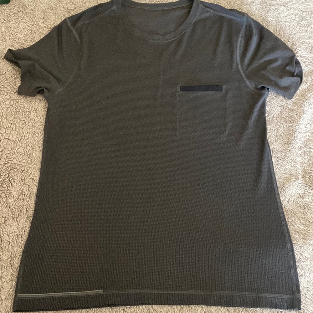 Lululemon Mens shirt.   NWOT